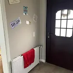 Ruhiges Zum Arbeiten Oder Erholung Mit Hund ホームステイ